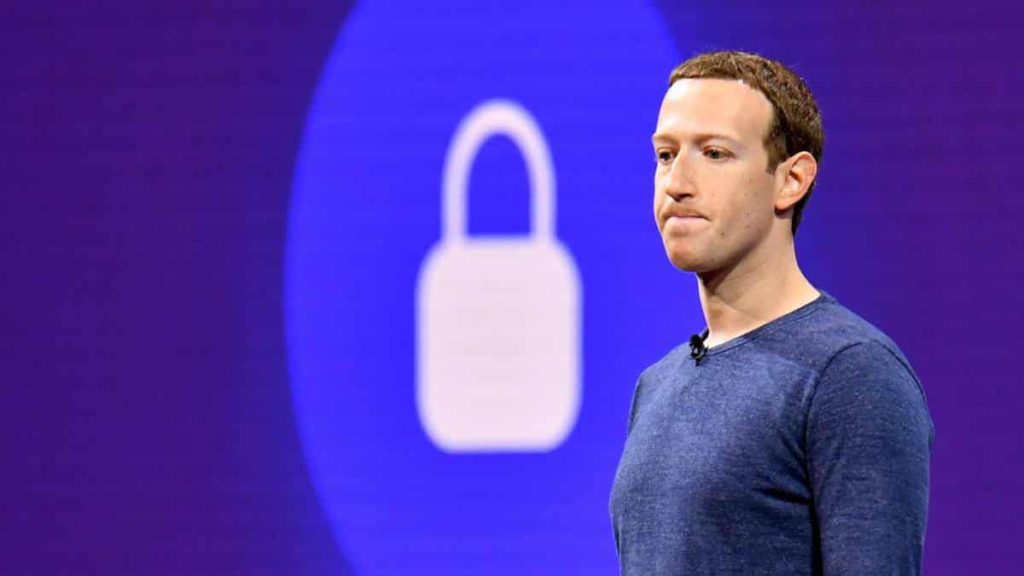Facebook é multado em US$ 645 mil por escândalo da Cambridge Analytica